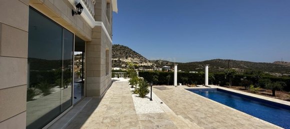 5 bedrooms Villa in Palodeia, Cyprus No. 1522 12