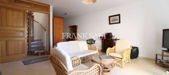 1 bedroom Penthouse in Marsaskala, Malta No. 1073 2