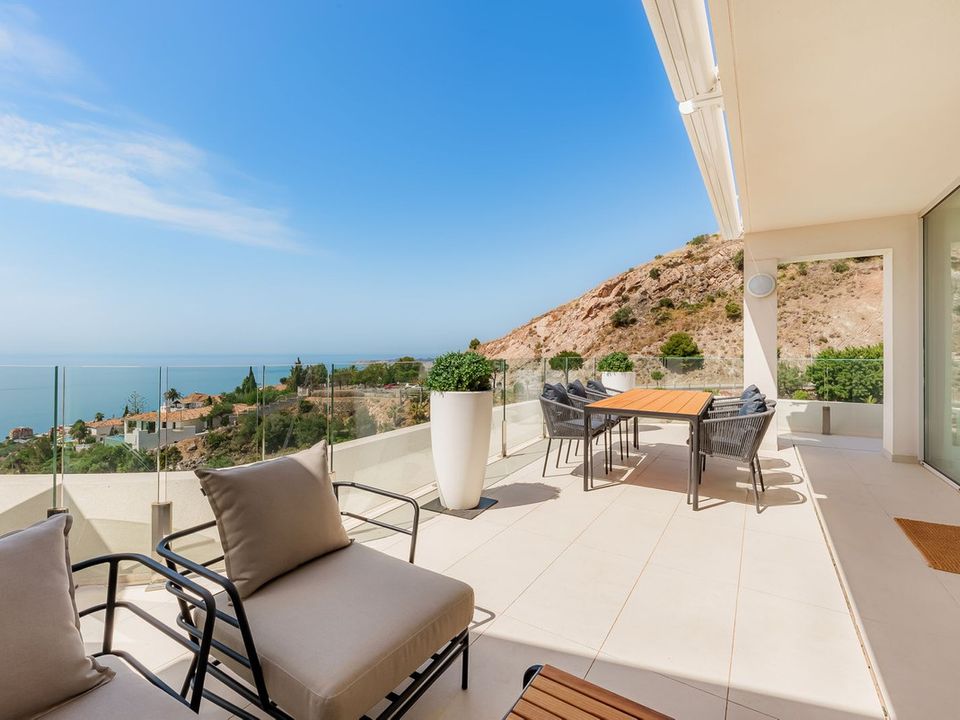 Ático de 3 dormitorios en Benalmádena, Spain No. 179969