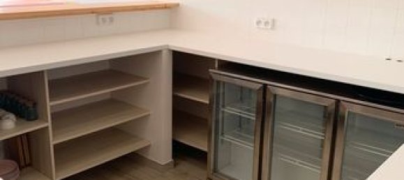 Коммерческая недвижимость с 3 комнатами в Порто-Веккьо, Франция № 303086 4