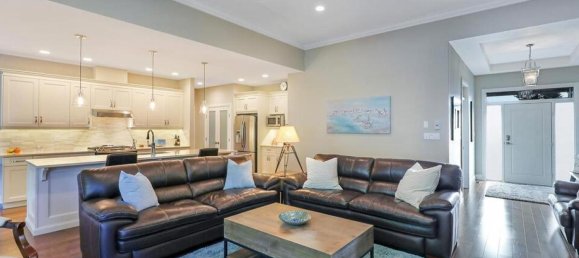 5 bedrooms House in British Columbia, Canada No. 1184 5