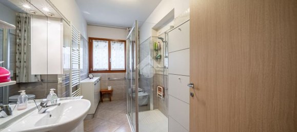 8 chambres Villa à Verona, Italy No. 352959 6