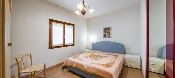 8 chambres Villa à Verona, Italy No. 352959 12