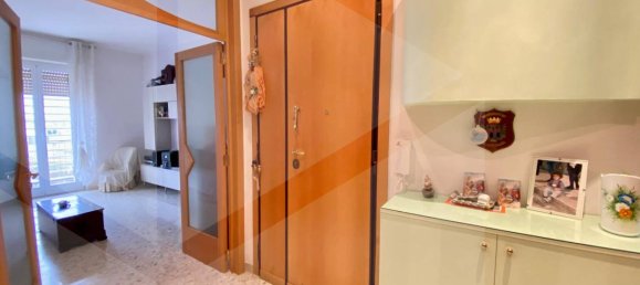 3 rooms Apartment in Bitonto, Italy No. 24974 6