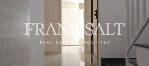 3 bedrooms Penthouse in Gzira, Malta No. 9693 18