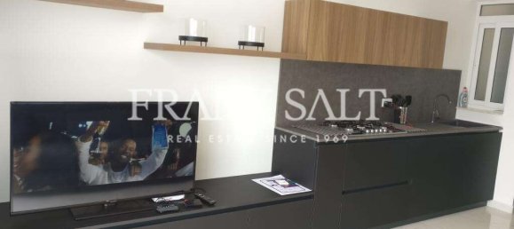 3 bedrooms Penthouse in Gzira, Malta No. 9693 2