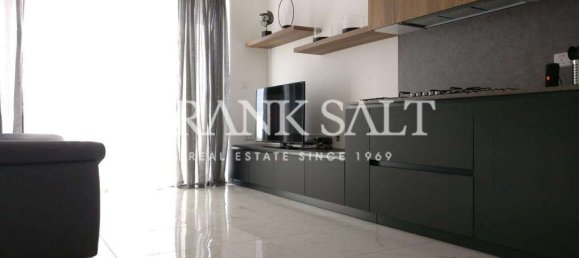 3 bedrooms Penthouse in Gzira, Malta No. 9693 5