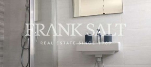 3 bedrooms Penthouse in Gzira, Malta No. 9693 7