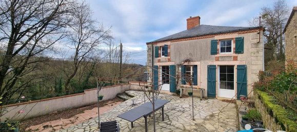 5 rooms House in Saint-Loup-Lamaire, France No. 293869 3