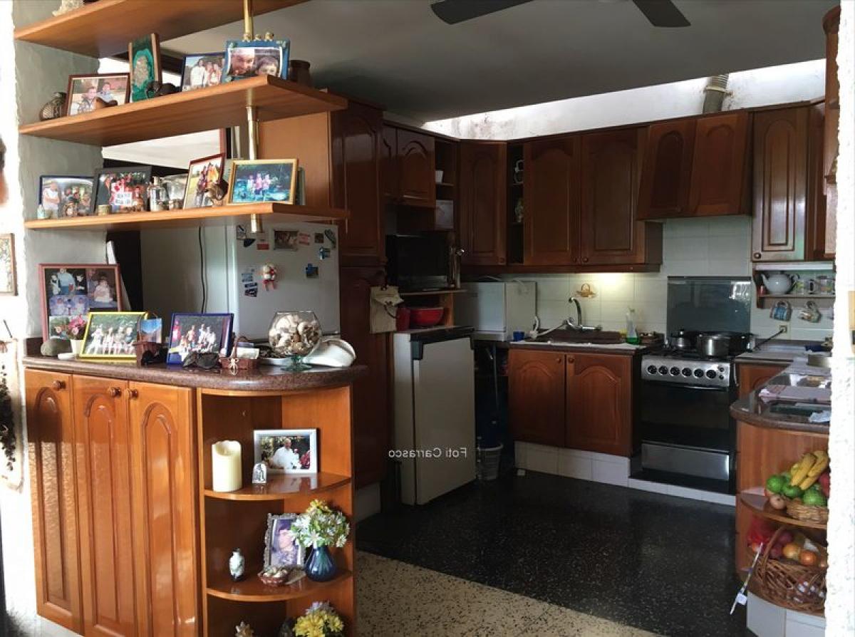 2 bedrooms House in Montevideo, Uruguay No. 803