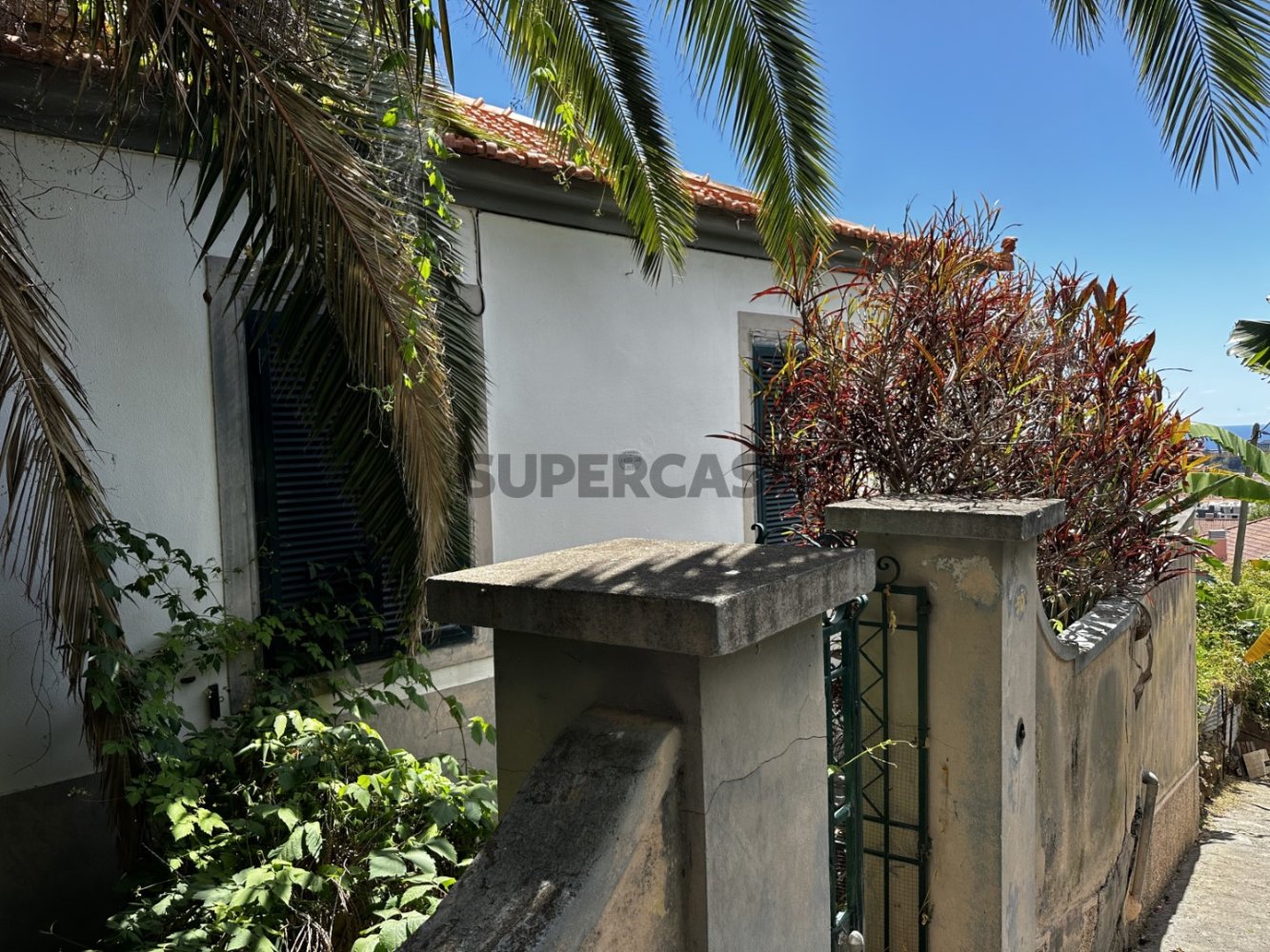 Дом с 3 спальнями в Фуншал, Португалия № 314773