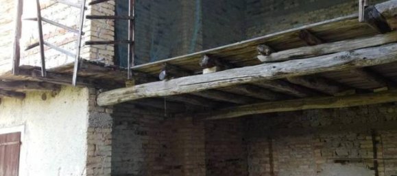 5 rooms Villa in Pordenone, Italy No. 37021 4