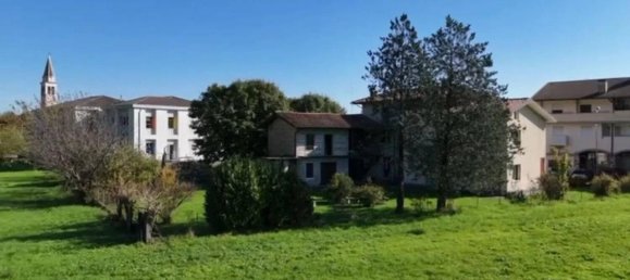 5 rooms Villa in Pordenone, Italy No. 37021 25