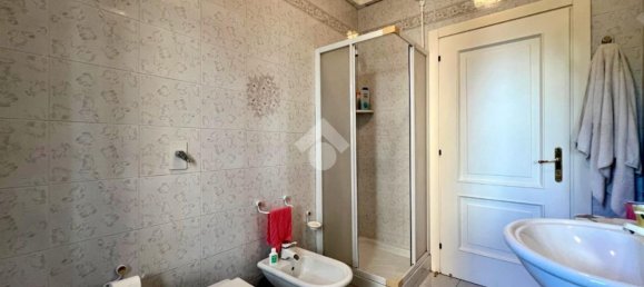 3 chambres Appartement à Mantua, Italy No. 381845 30