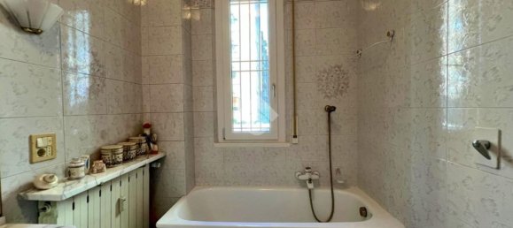 3 chambres Appartement à Mantua, Italy No. 381845 28