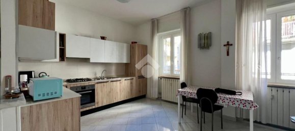 3 chambres Appartement à Mantua, Italy No. 381845 9