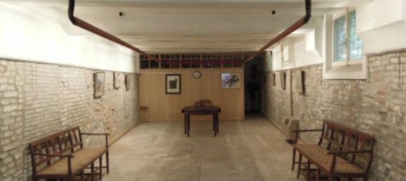 4 bedrooms House in Mantua, Italy No. 362834 3