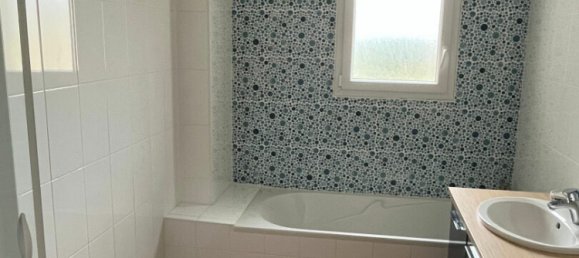 Casa de 5 dormitorios en Sennely, France No. 242824 15