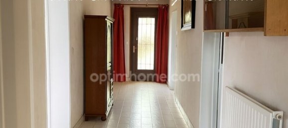 4 Schlafzimmer Haus in Issoire, France, Nr. 330937 17