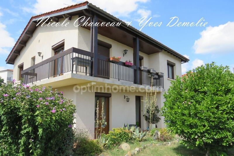 4 Schlafzimmer Haus in Issoire, France, Nr. 330937