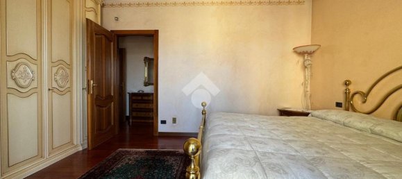 3 chambres Villa à Madone, Italy No. 210552 26