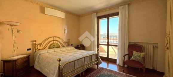 3 chambres Villa à Madone, Italy No. 210552 25