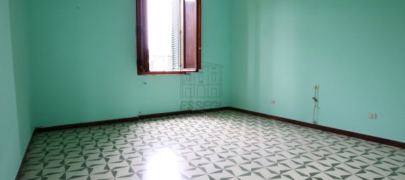 Дом с 5 спальнями в Лукка, Италия № 102347 12