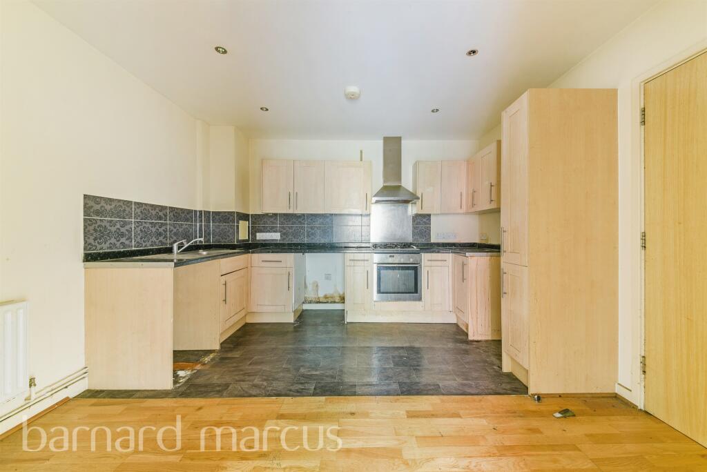 2 bedrooms Apartment in London, United Kingdom No. 9895