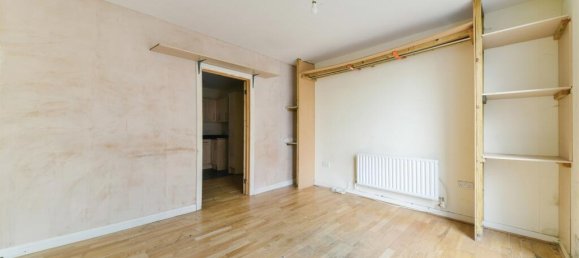 2 bedrooms Apartment in London, United Kingdom No. 9895 11