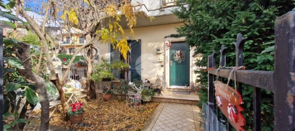 Квартира с 4 комнатами в Фьюджи, Италия № 70206 27