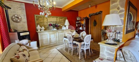 Квартира с 4 комнатами в Фьюджи, Италия № 70206 29