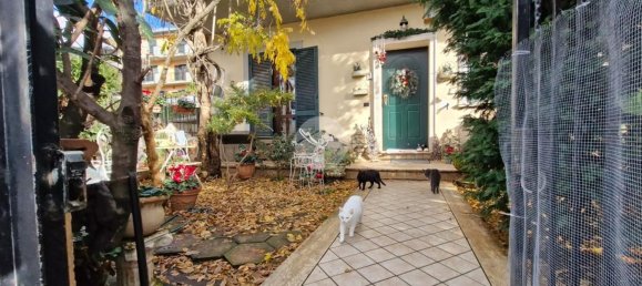 Квартира с 4 комнатами в Фьюджи, Италия № 70206 22