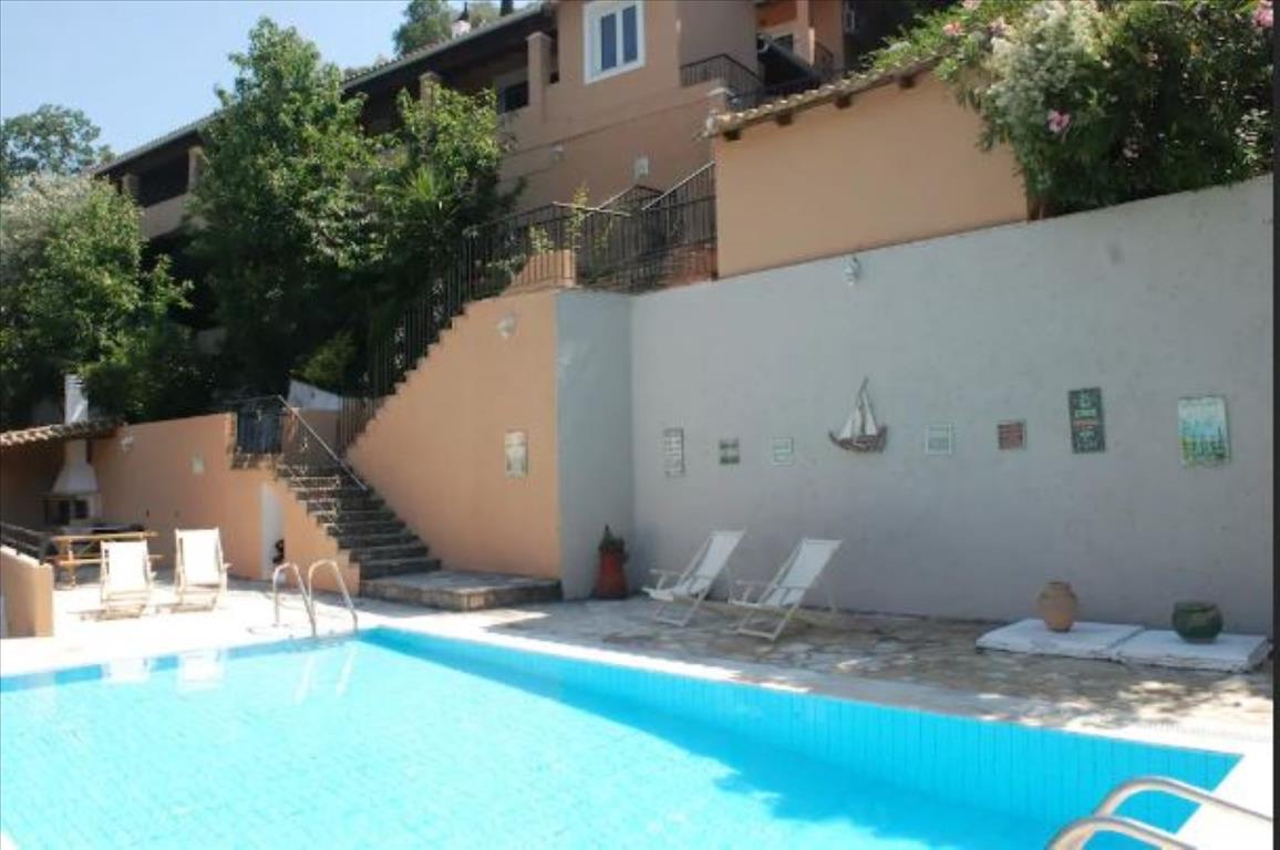450m² Townhouse in Corfu, Greece No. 5011