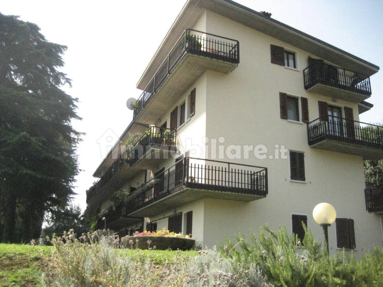 Квартира с 1 спальней в Сало, Италия № 375136