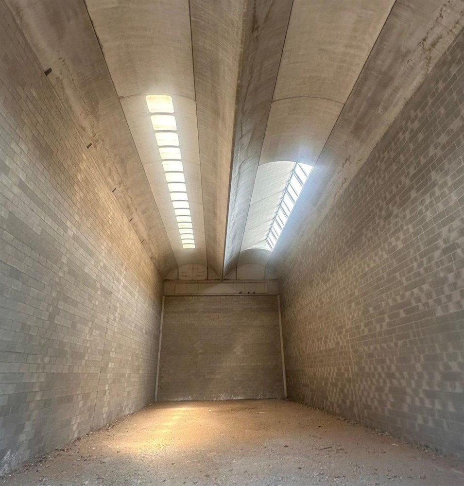 Склад 300м² в Аббиатеграссо, Италия № 364784