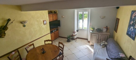 2 Schlafzimmer Haus in Charente-Maritime, France, Nr. 325083 2