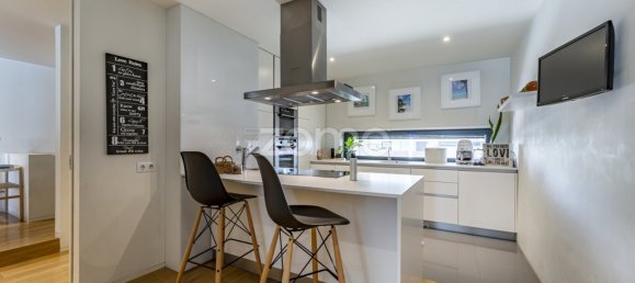 4 bedrooms House in Porto, Portugal No. 38968 14