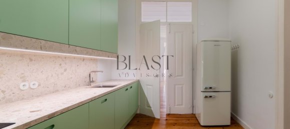 3 bedrooms Apartment in Lisbon, Portugal No. 136519 12