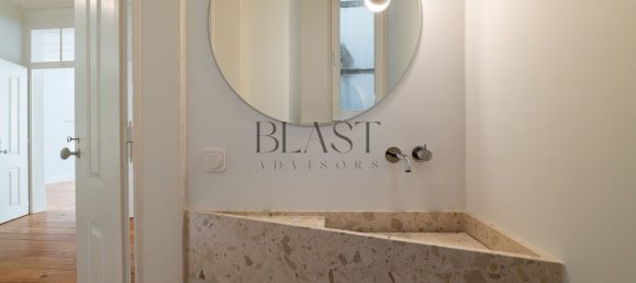 3 bedrooms Apartment in Lisbon, Portugal No. 136519 7