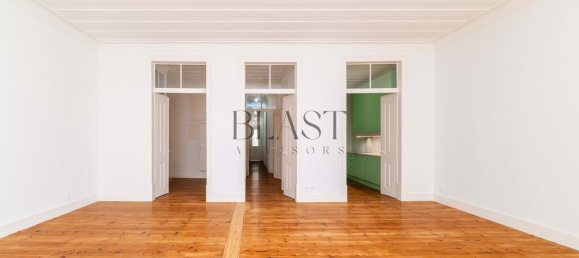 3 bedrooms Apartment in Lisbon, Portugal No. 136519 9