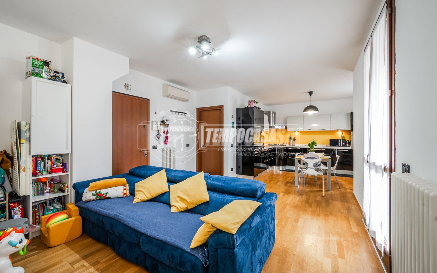 2 bedrooms Apartment in Maranello, Italy No. 201123