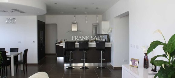 2 bedrooms Apartment in Sliema, Malta No. 8522 8