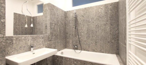 Квартира с 3 комнатами в Альзергрунд, Австрия № 13752 7