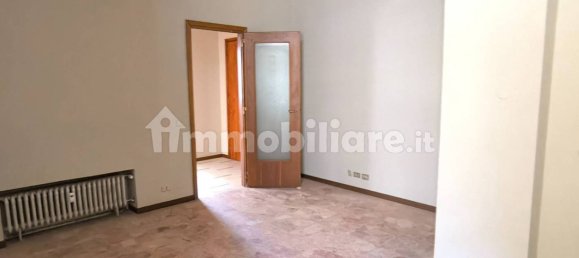 2 chambres Appartement à Cuneo, Italy No. 325005 2
