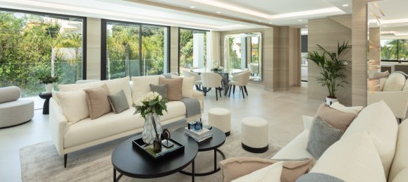 5 bedrooms Villa in Marbella Golden Mile, Spain No. 3002 20