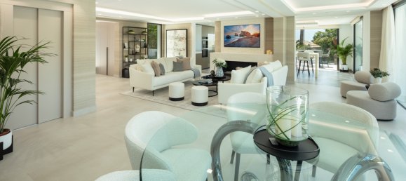 5 bedrooms Villa in Marbella Golden Mile, Spain No. 3002 21