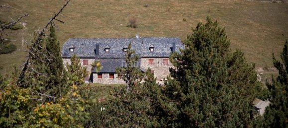 7 bedrooms House in Lleida, Spain No. 174397 2