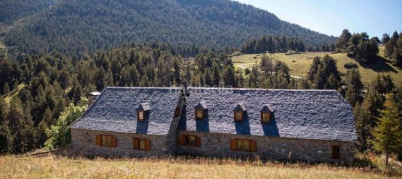 7 bedrooms House in Lleida, Spain No. 174397 3