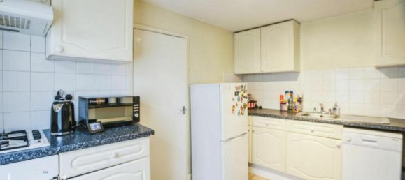 3 bedrooms Apartment in Kenley, United Kingdom No. 4886 2