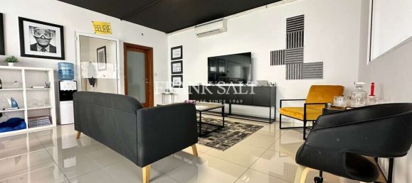 Office in Mellieha, Malta No. 13260 6